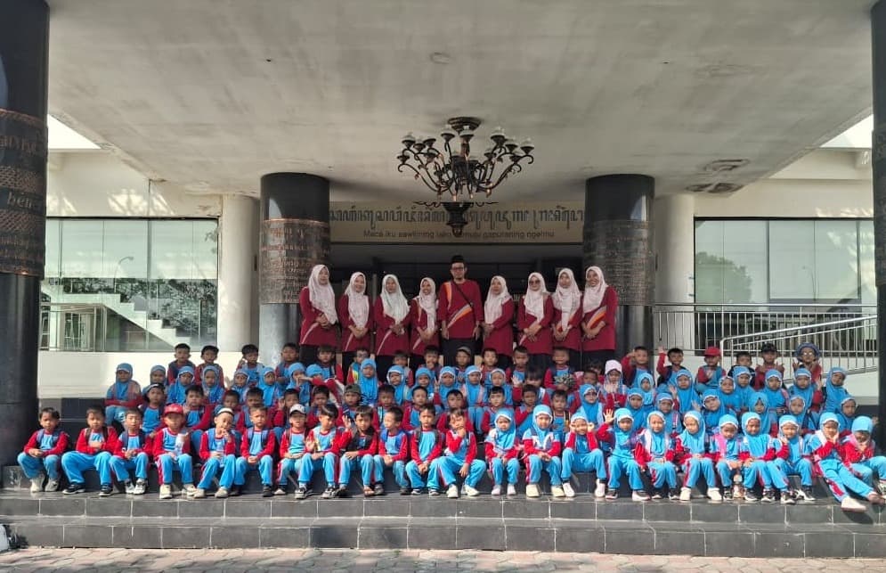 news-Balai Layanan Perpustakaan Sambut Kunjungan Wisata Pustaka dari RA Abdul Barri